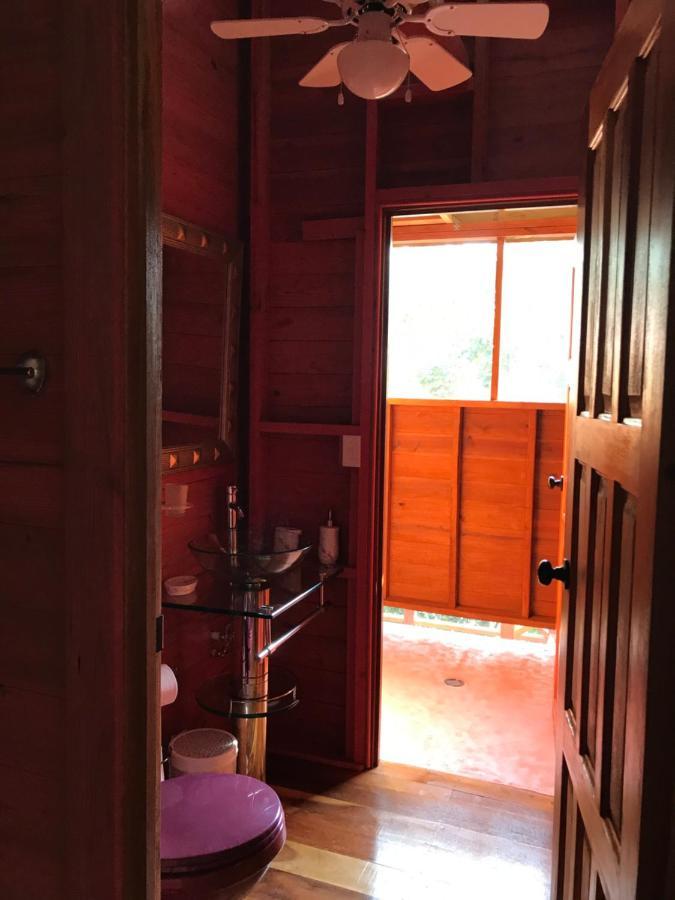 Maya Hill Lodge Black Man Eddy Exterior foto